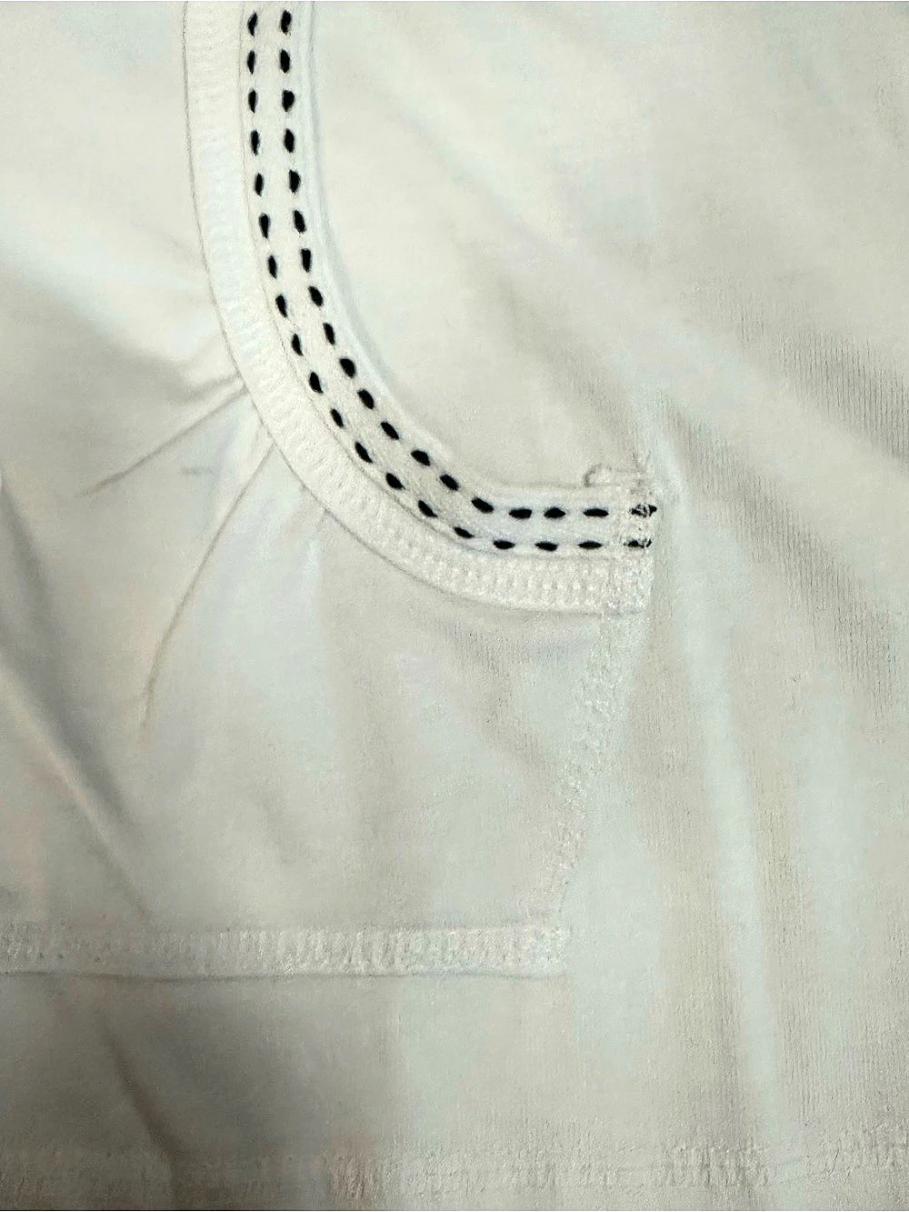 Oleg Cassini Women's Soft Zip Up Sweatshirt with hood! White Size XL
